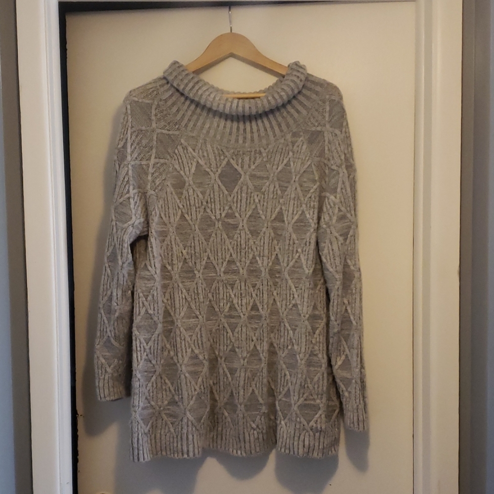 Maternity sweater